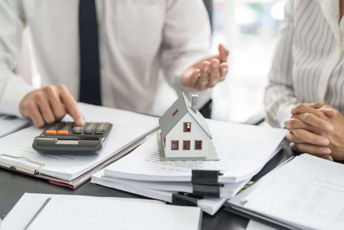 Business,People,Signing,Contract,Making,Deal,With,Real,Estate,Agent
